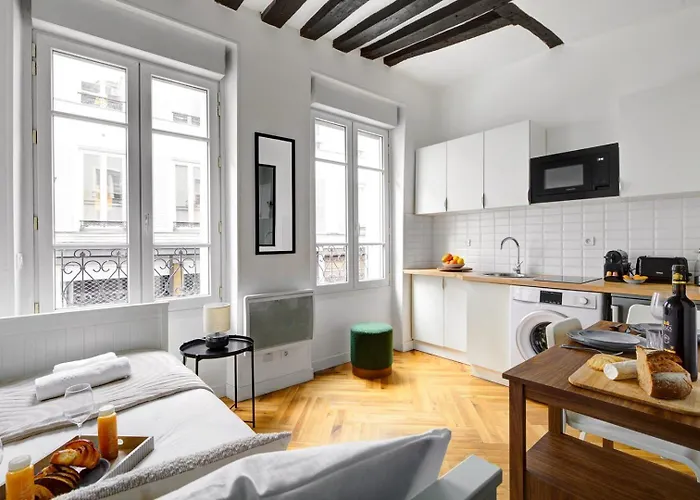 Suite Joyful Ivy - Cozy Apartment In Paris